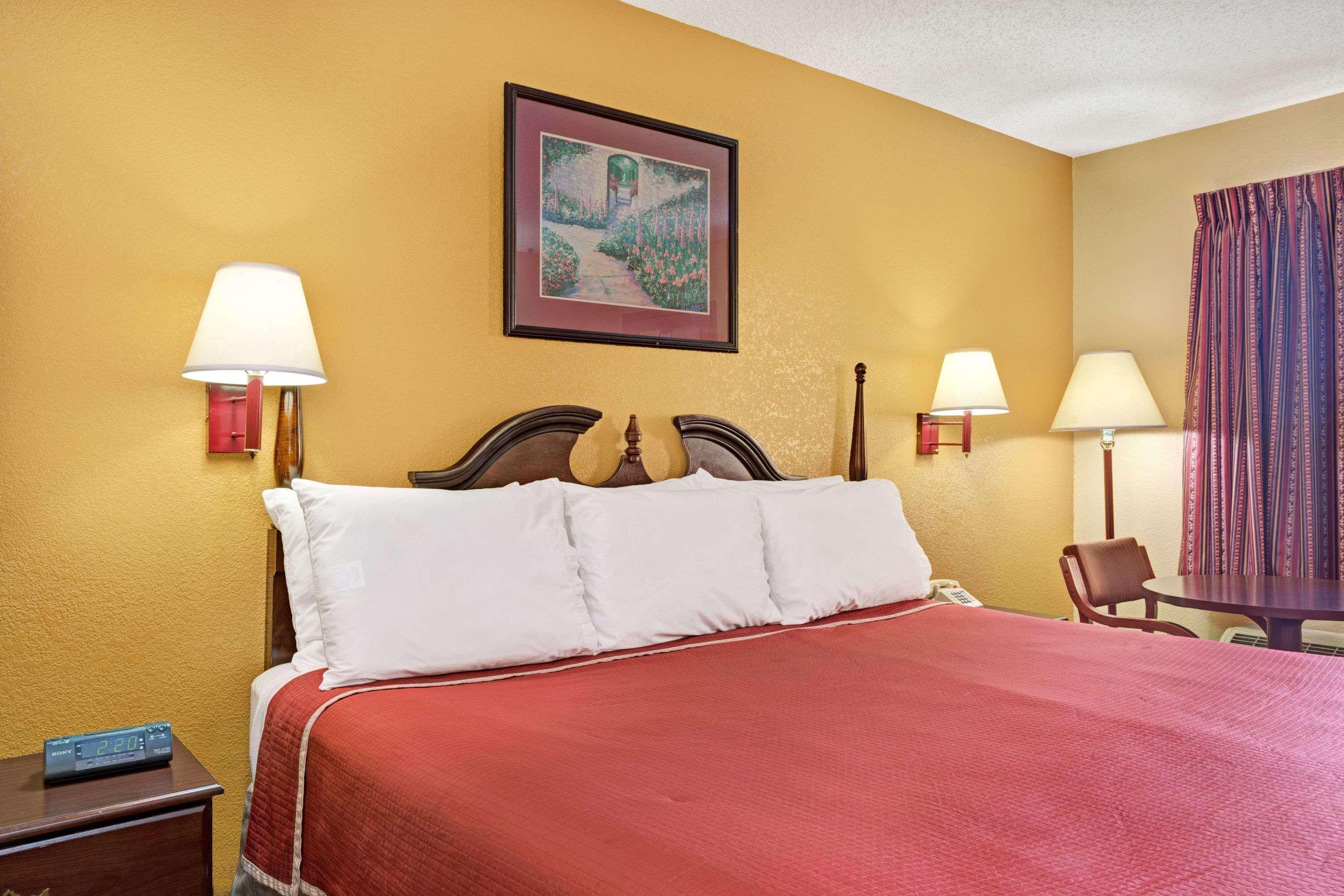 Travelodge By Wyndham Forest Park Atlanta South Esterno foto