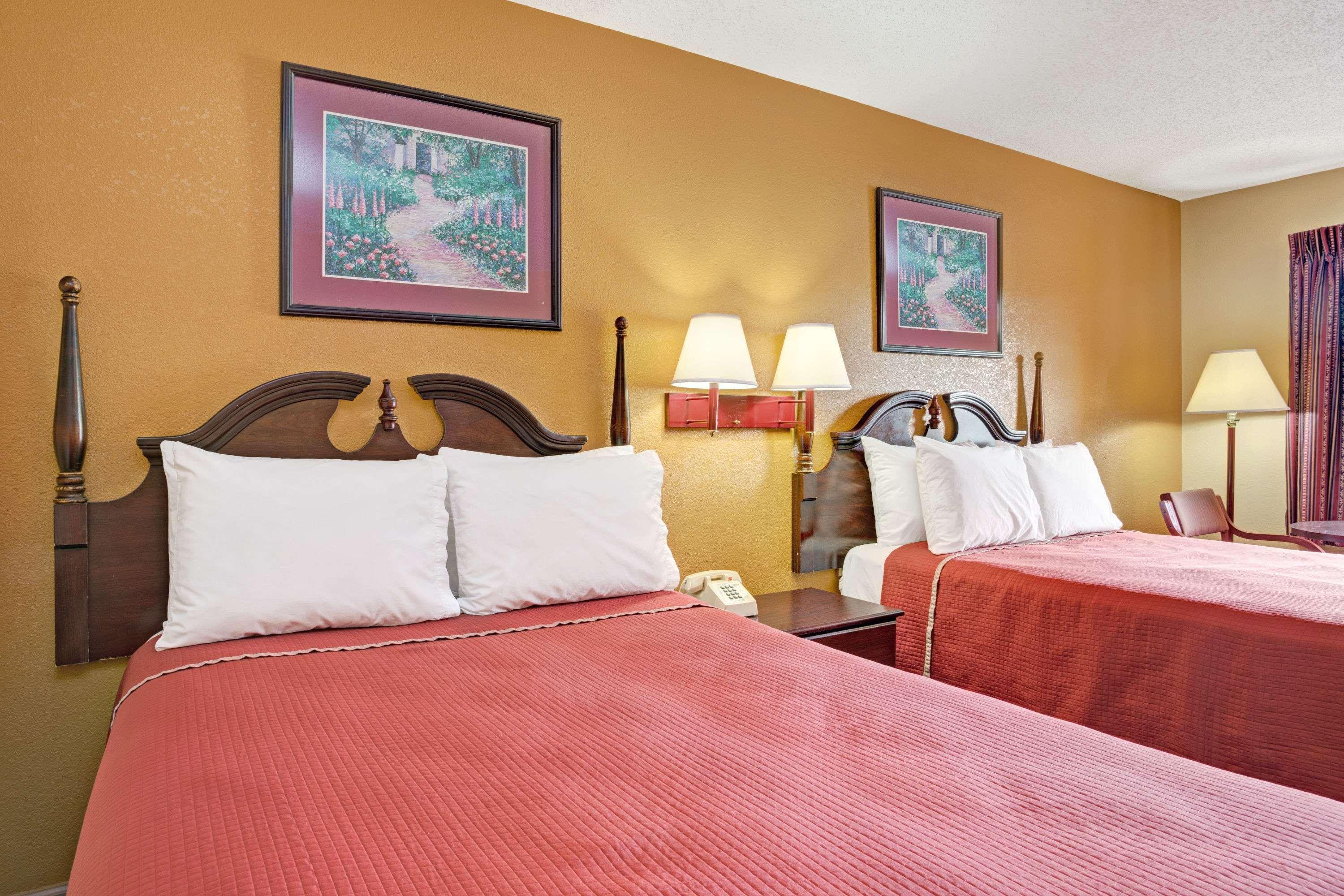 Travelodge By Wyndham Forest Park Atlanta South Esterno foto